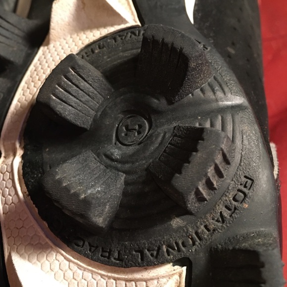 Under Armour Baseball Cleats w Rotational Traction - Picture 5 of 7